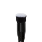 e.l.f._Camo_Liquid_Blush_Brush,_Soft_&_Dense_Bristles,_Vegan_&_Cruelty-Free,_Ideal_for_Applying_and_Blending_Colors_on_Cheeks