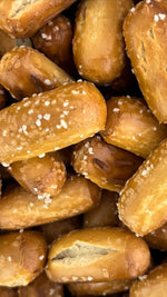 Utz_Sourdough_Nuggets_Pretzels_–_52_oz._Barrel_–_Bite-Size_Pretzels_with_Classic_Sourdough_Flavor,_Perfectly_Salted_with_Zero_Cholesterol_per_Serving