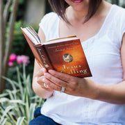 Jesus_Calling,_Padded_Hardcover,_with_Scripture_References:_Enjoying_Peace_in_His_Presence_(A_365-Day_Devotional)