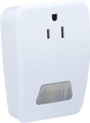 AmerTac_MLC4BC_Westek_Indoor_Plug-in_Motion_Activated_Light_Control_–_White,_120V_60Hz,_100_deg._Detection_Zone_|_Wireless_Motion_Sensor