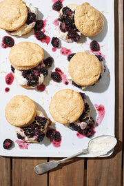 Bob's_Red_Mill_Organic_Medium_Grind_Cornmeal,_24_OZ