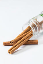 McCormick_Gourmet_Organic_Ground_Saigon_Cinnamon,_1.25_Oz