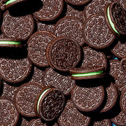 OREO_Mint_Creme_Chocolate_Sandwich_Cookies,_Party_Size,_24.95_oz