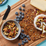 Elan_Organic_Himalayan_Sunshine_Mix,_5.3_oz,_Non-GMO,_Vegan,_Gluten-Free,_Kosher,_Dried_Fruits_(Dried_Cranberries,_Dried_Goji_Berries),_Nuts_(Cashews,_Walnuts),_Pumpkin_Seeds