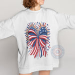 Cute Patriotic Bow Independence Day T-Shirt Hoodie Sweatshirt – 4th of July Fireworks Design Independence Day Gift